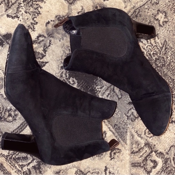 Louis Vuitton Uniform Suede Monogram Booties 38.5 - Picture 5 of 6